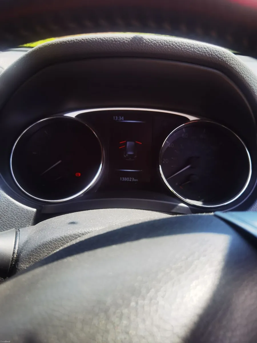 Nissan X-Trail 2015 - Image 2