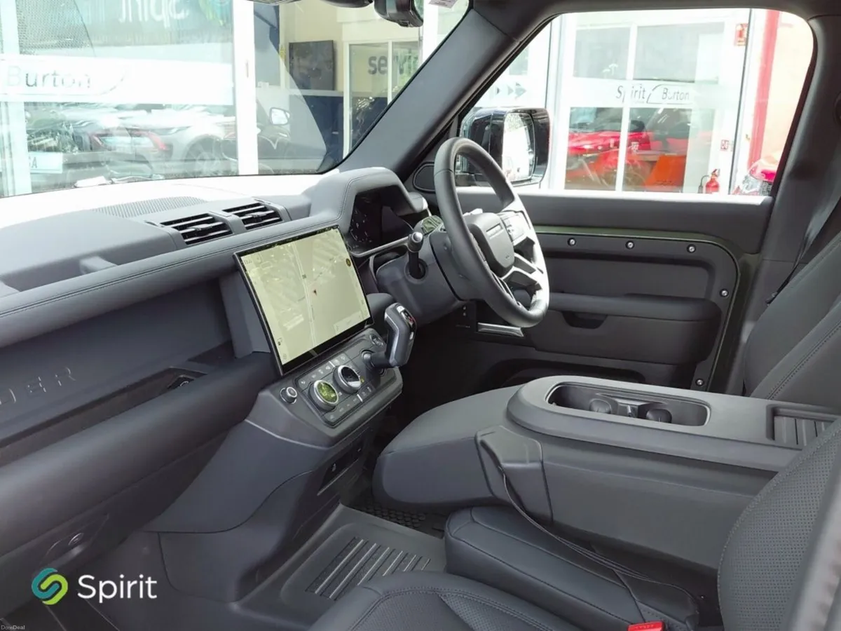 Land Rover Defender 10 HARD TOP X DYNAMIC - Image 3