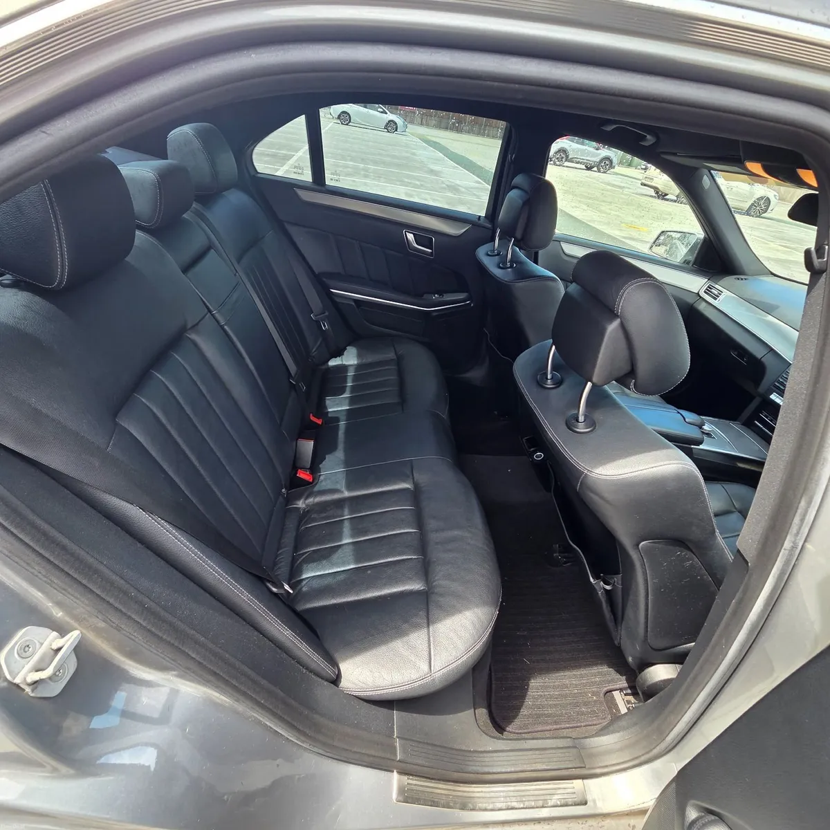 Mercedes-Benz E-Class 2013 - Image 3
