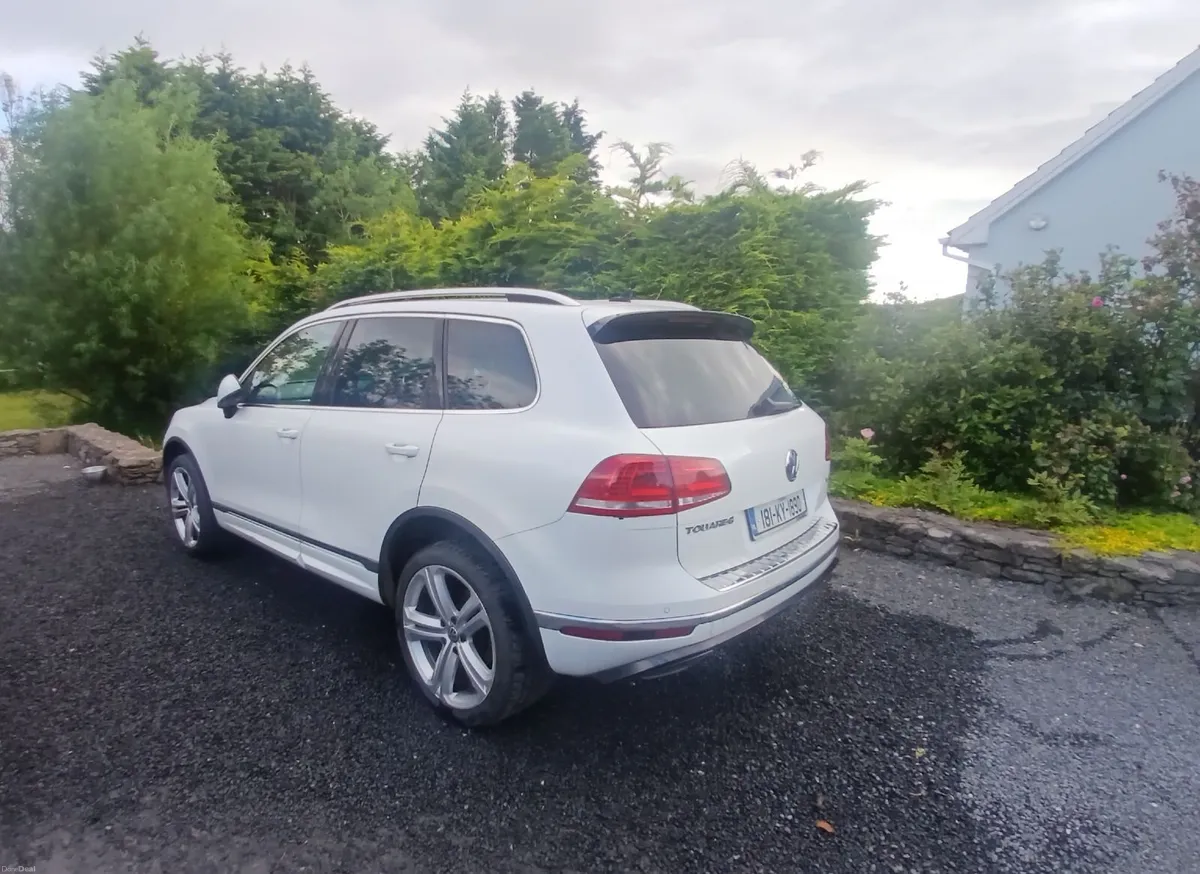 Volkswagen Touareg 2018 - Image 3
