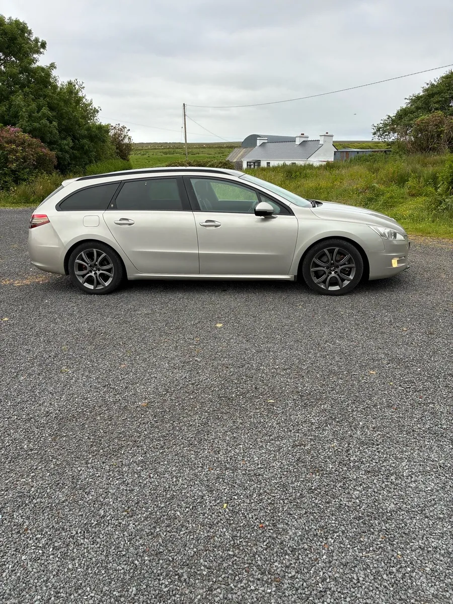 Car - Image 1