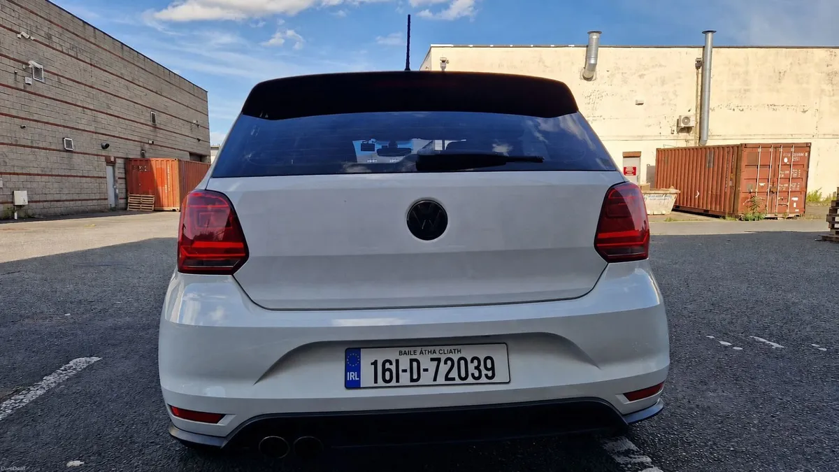 2016 VOLKSWAGEN POLO GTI - Image 2