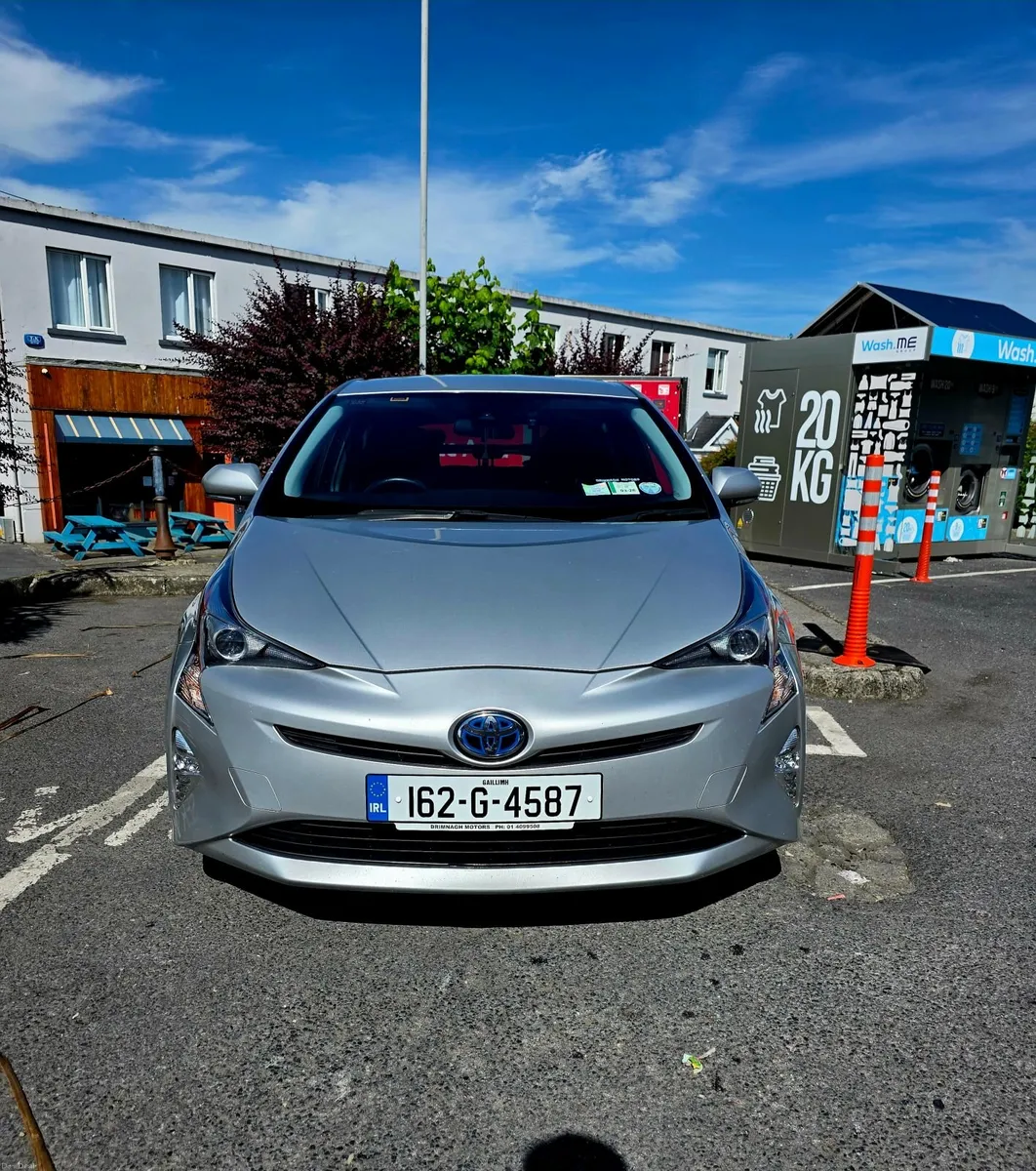 Toyota Prius 2016 - Image 1