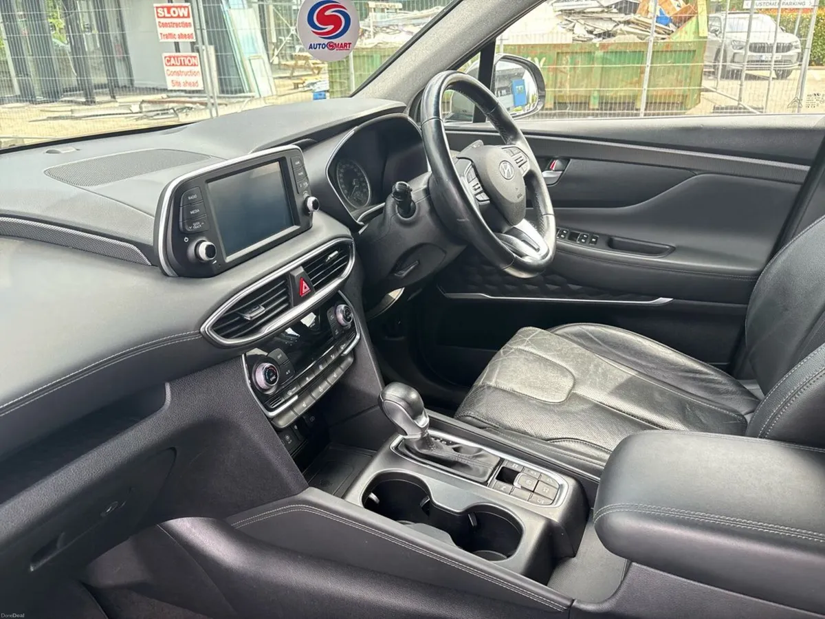 Hyundai Santa Fe 2.2 CRDi 4WD Executive Plus Auto - Image 3