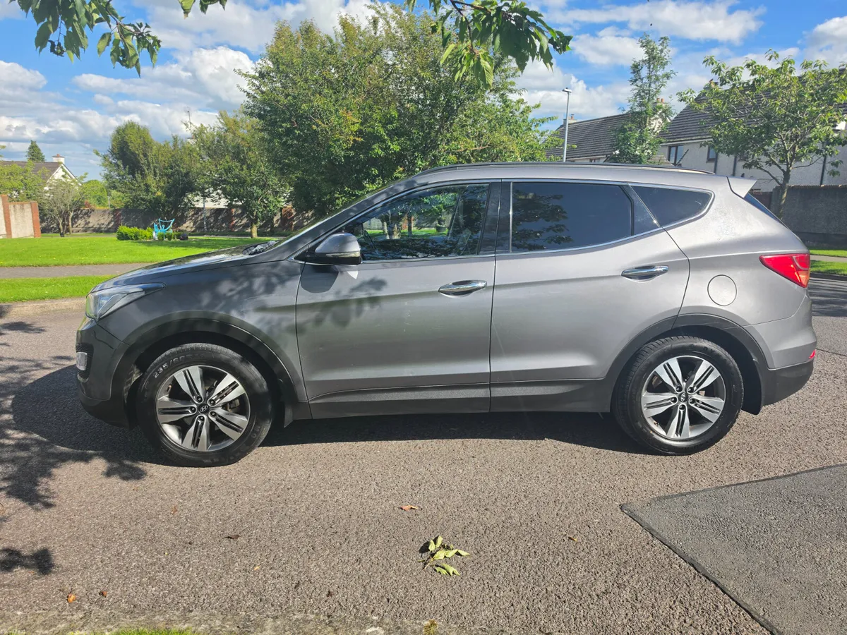 Hyundai Santa Fe 2.2 diesel ( NCT and TAX ) - Image 4