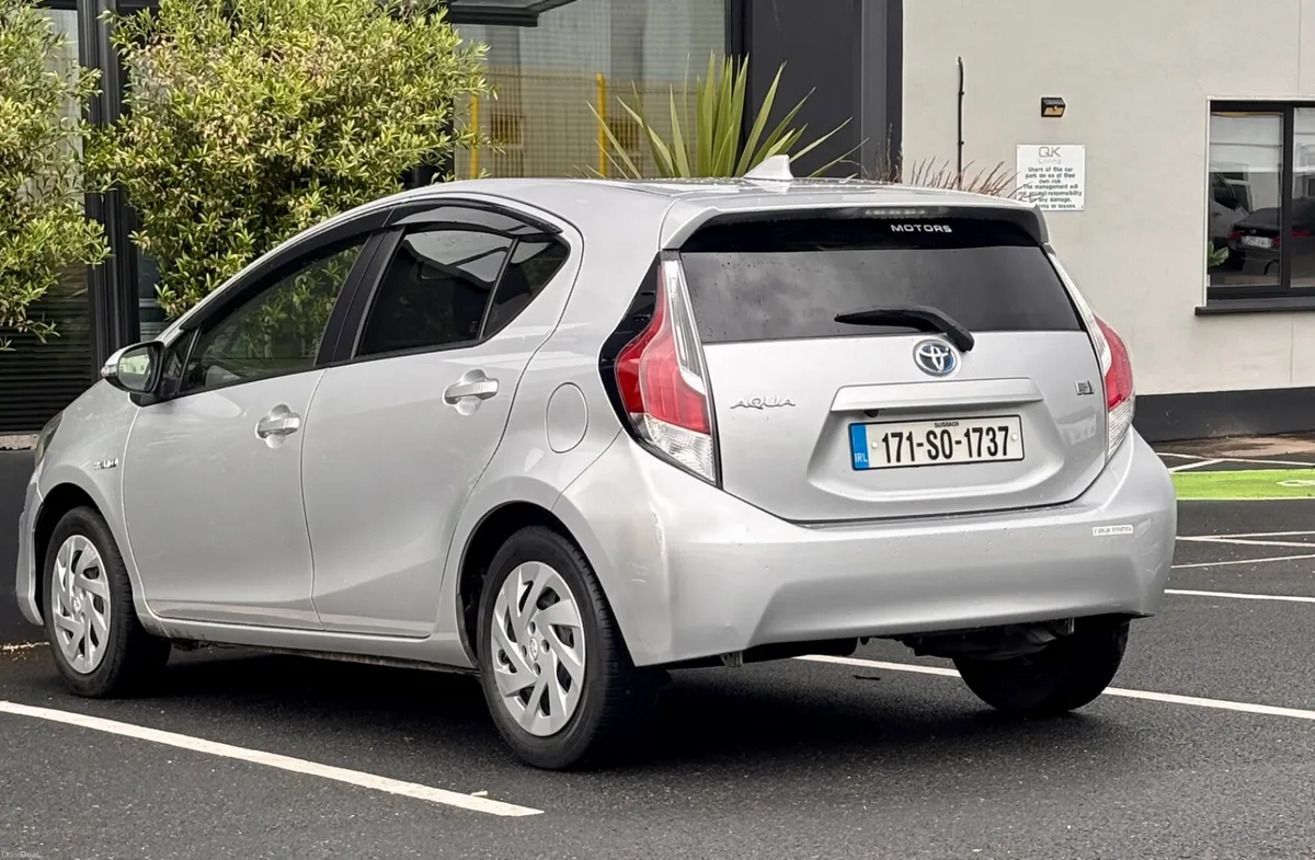 2017 Toyota Aqua*NCT MAY 27*1st OWNER* - Image 5