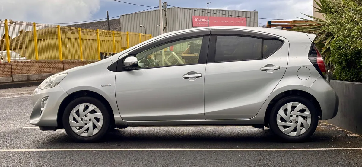 2017 Toyota Aqua*NCT MAY 27*1st OWNER* - Image 4