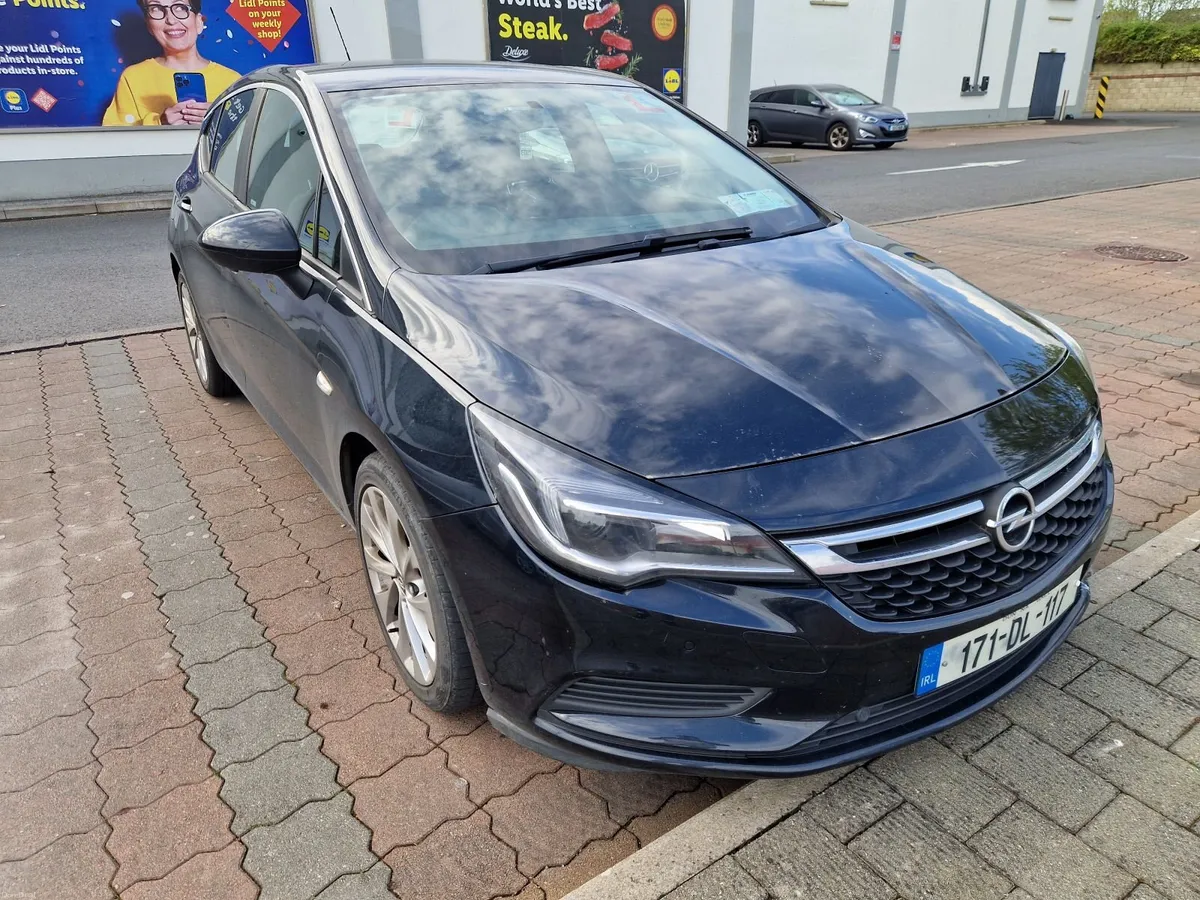 Opel Astra 2017 - Image 2