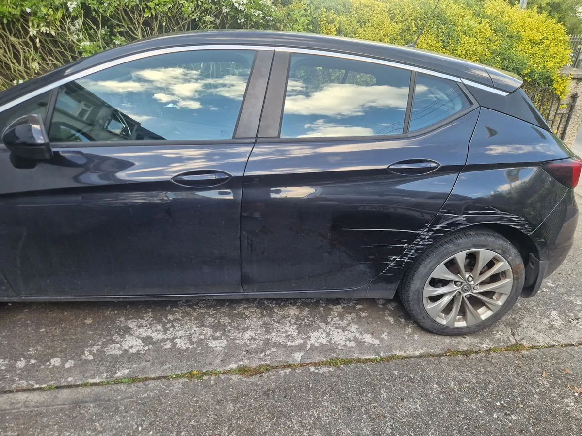 Opel Astra 2017 - Image 6