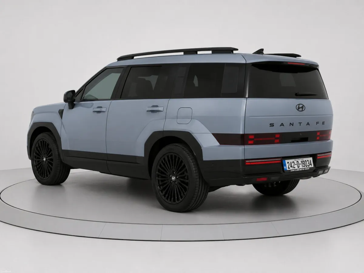 Hyundai Santa Fe PHEV CALLIGRAPHY - Image 4