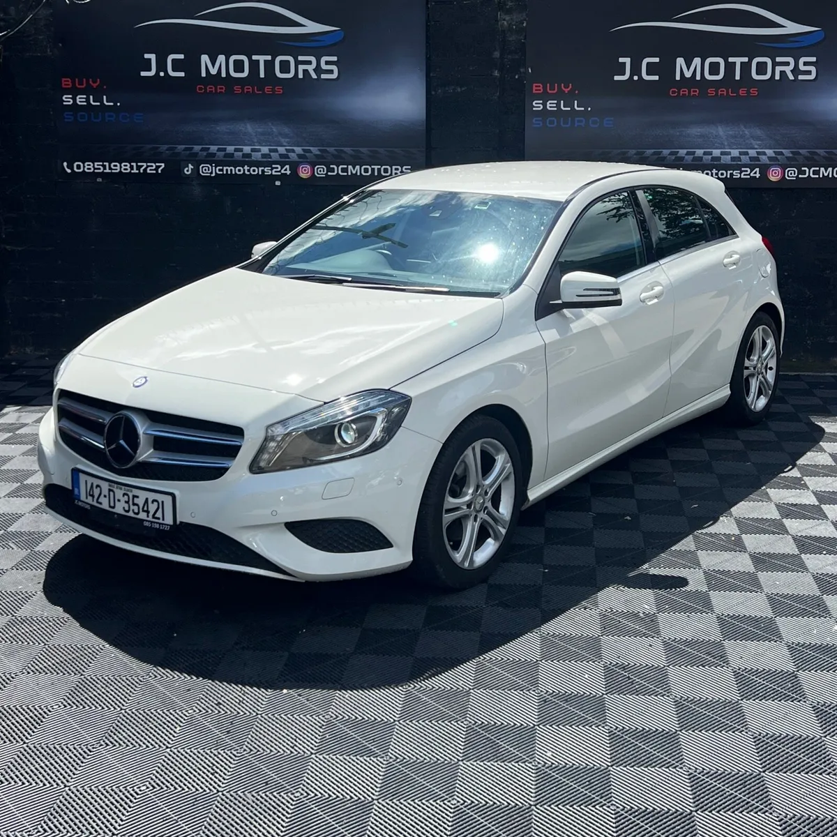 2014 Mercedes A180 69km (Automatic) - Image 3