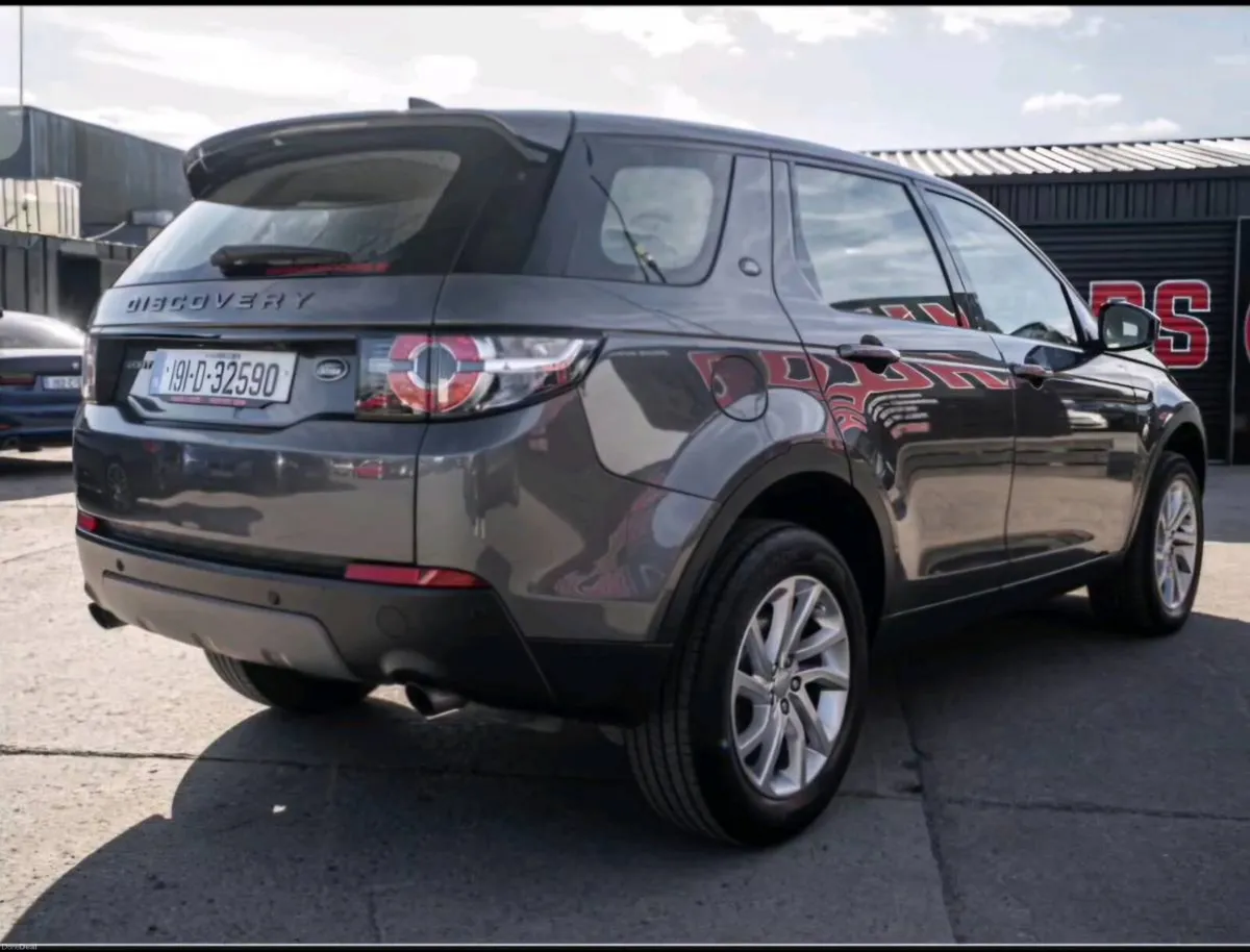 Discovery Sport in pristine condition - Image 6