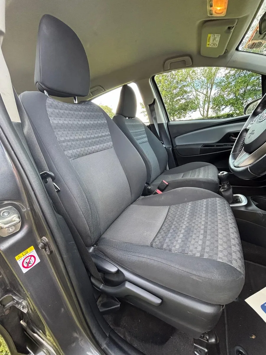 Toyota Yaris - Image 5