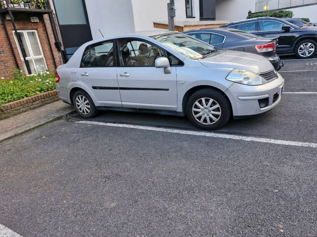 Nissan Tiida - Image 1