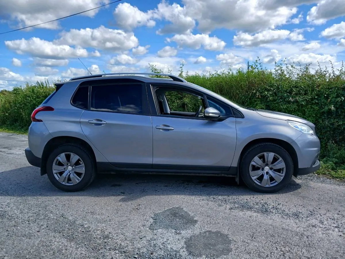 Peugeot 2008 - Image 4