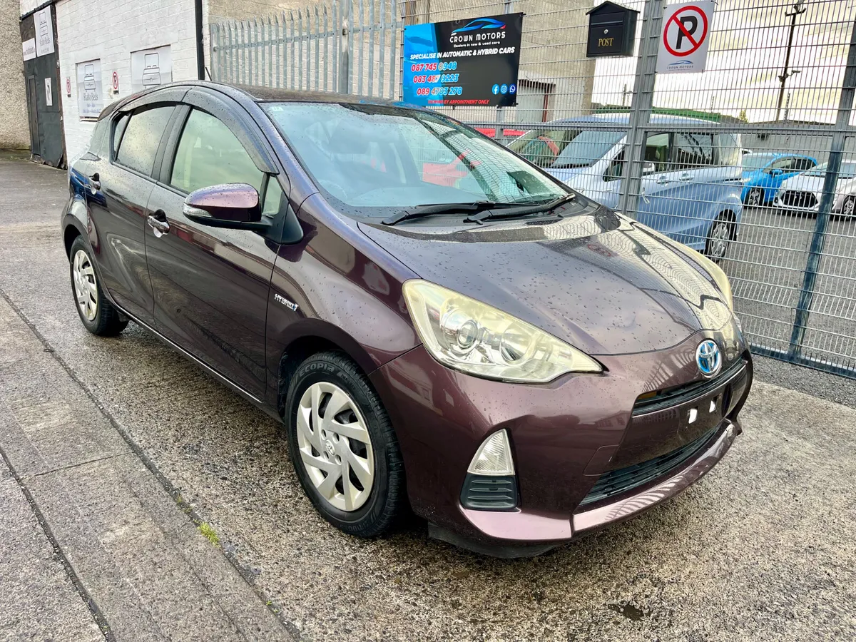 Toyota Aqua Automatic Hybrid - Image 2