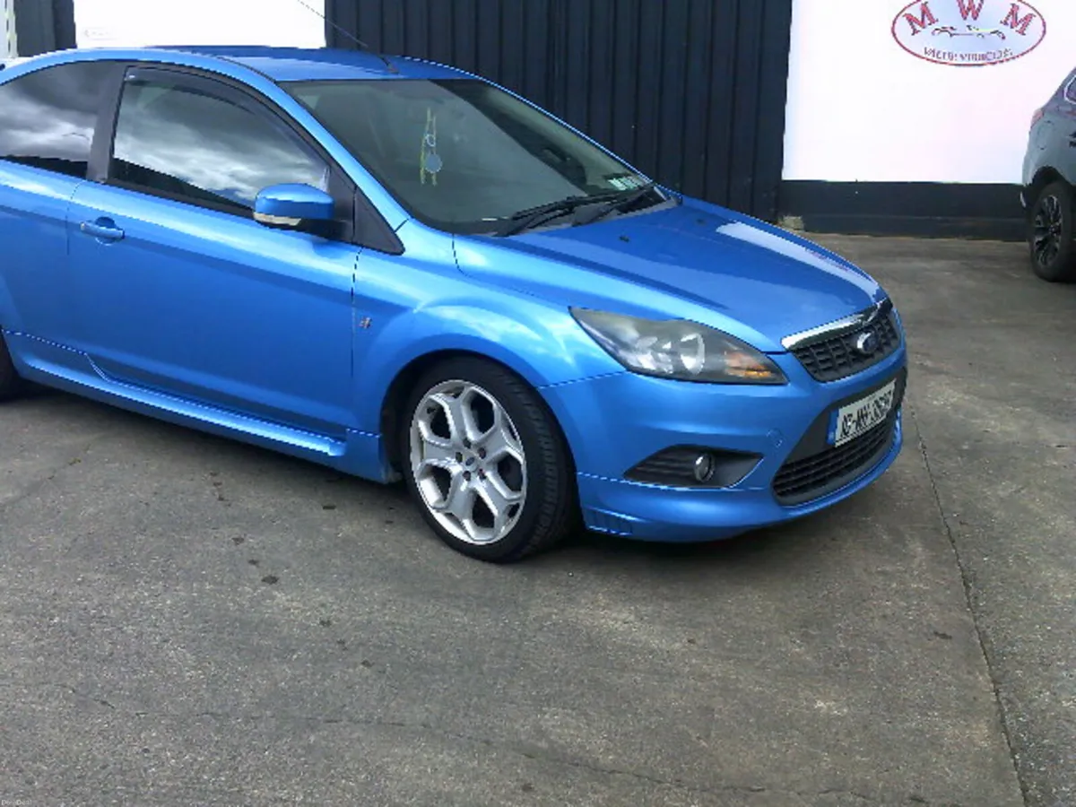 Ford Focus 2010--tidy car - Image 1