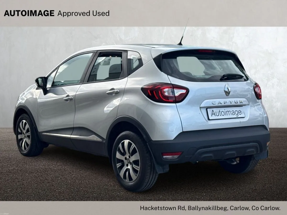 Renault Captur 0.9 TCe 90 PLAY - Image 3