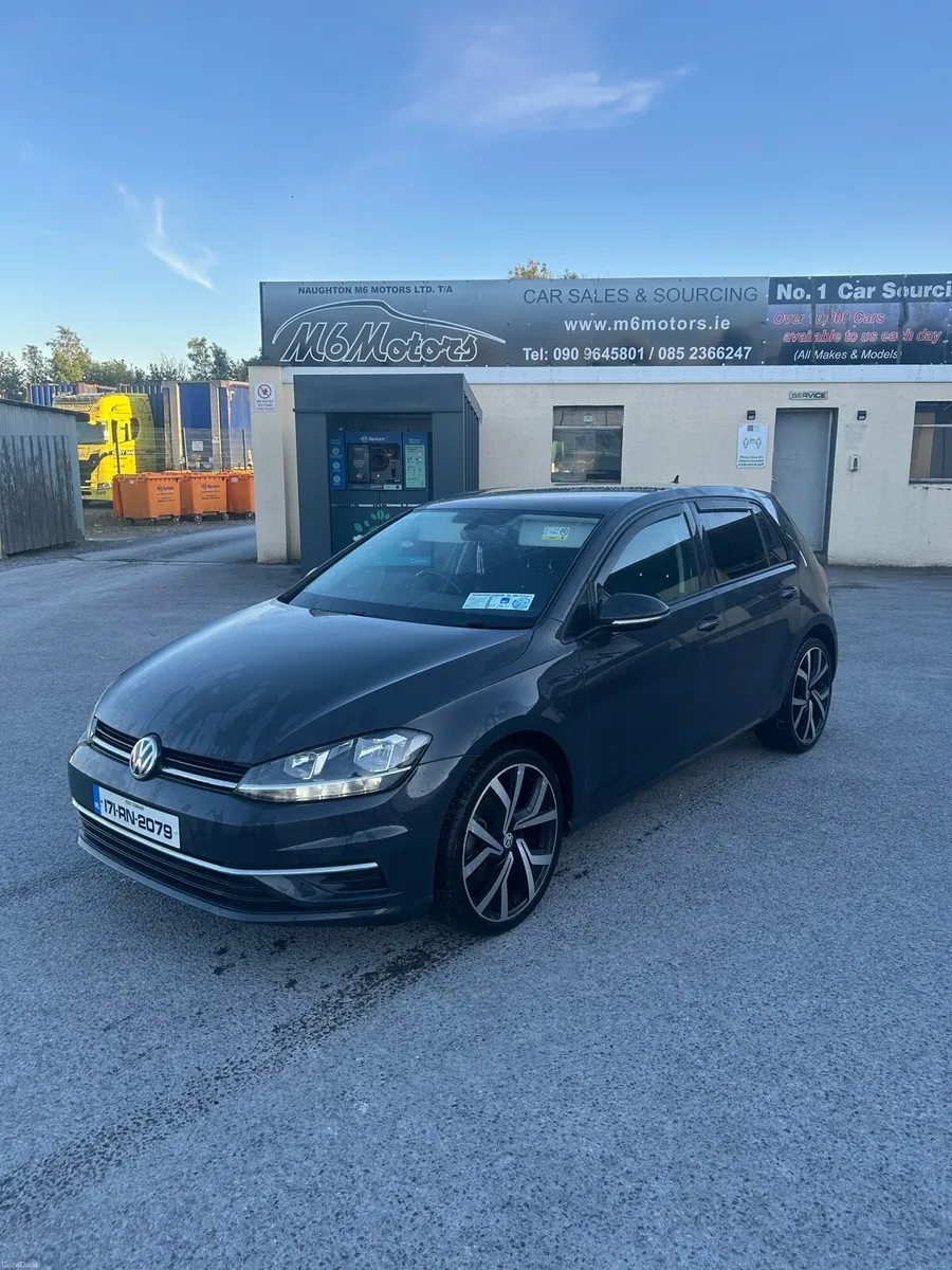 2017 Volkswagen Golf - Image 3