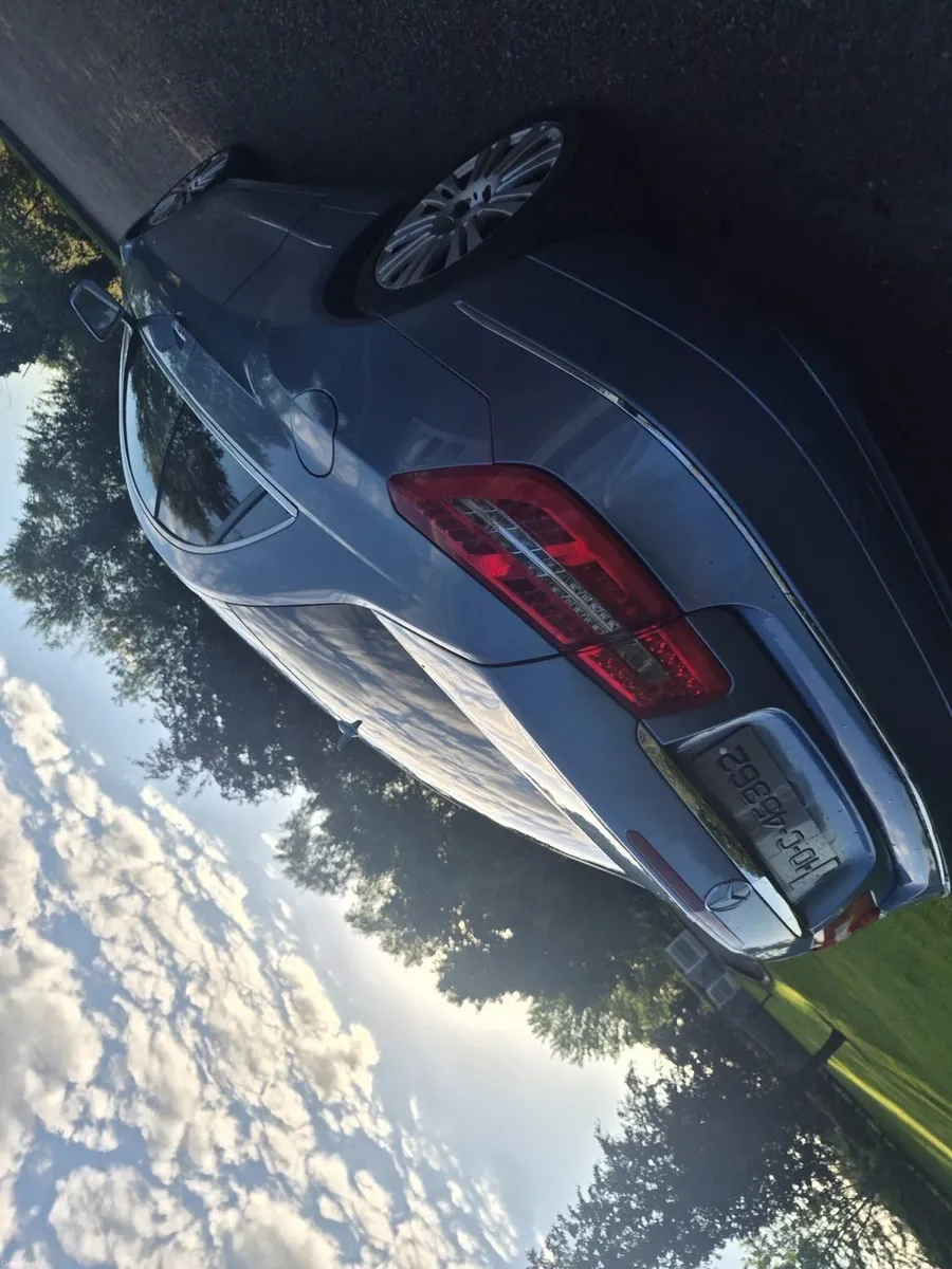 Mercedes - Image 3