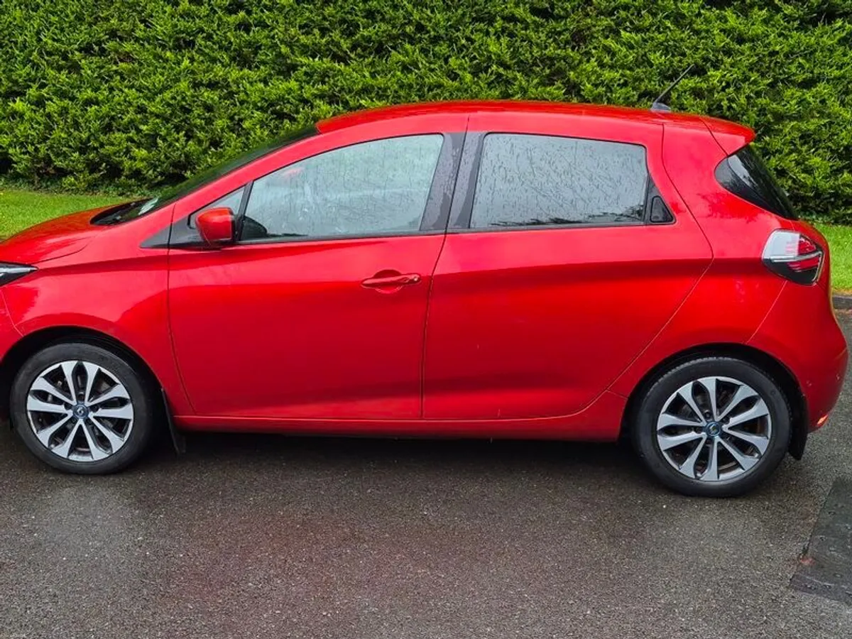 Renault Zoe 2 GT Line 135PS 52kwH Top Spec Perfect Condition - Image 3