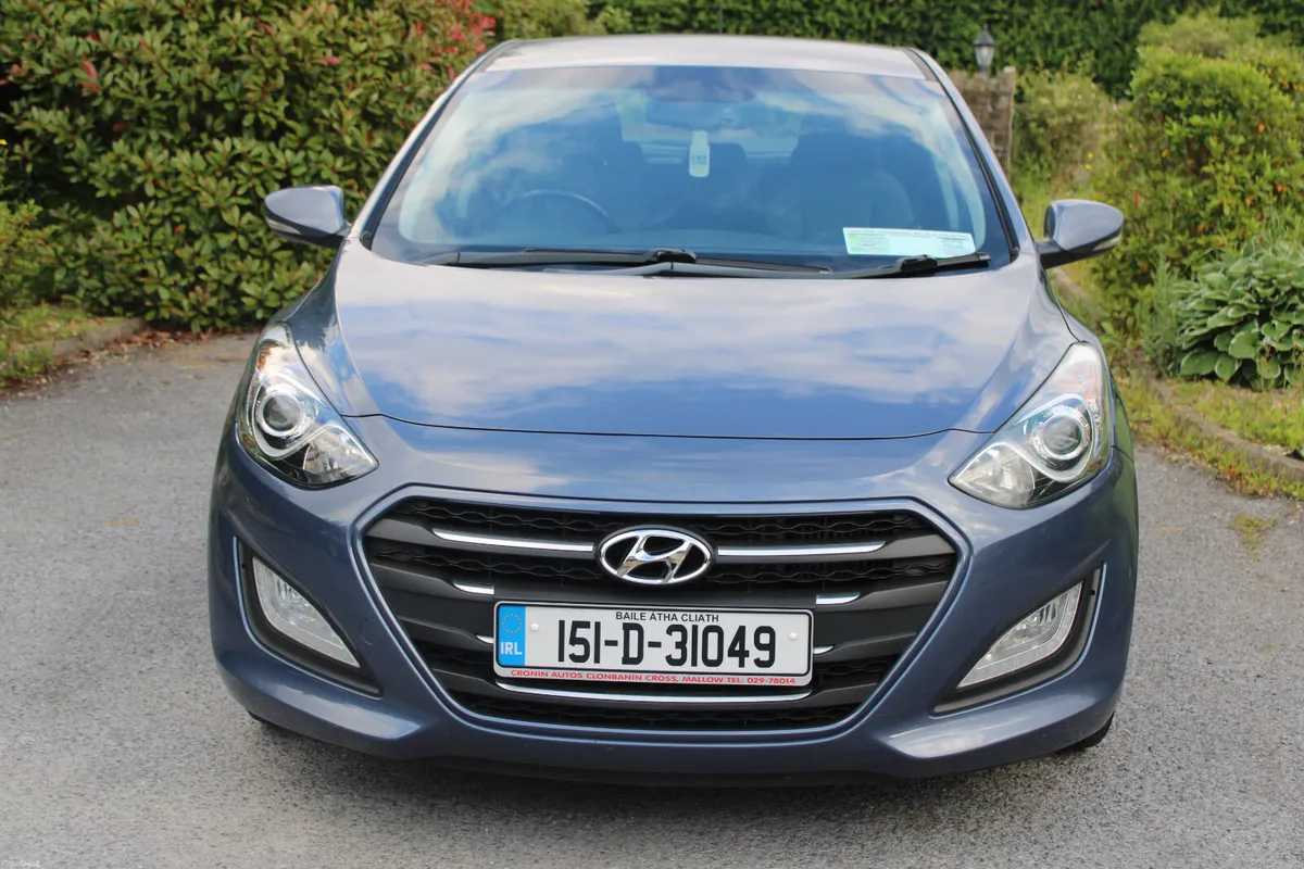 2015 HYUNDAI i30 DELUXE 1.6 CRDI 5dr. - Image 2