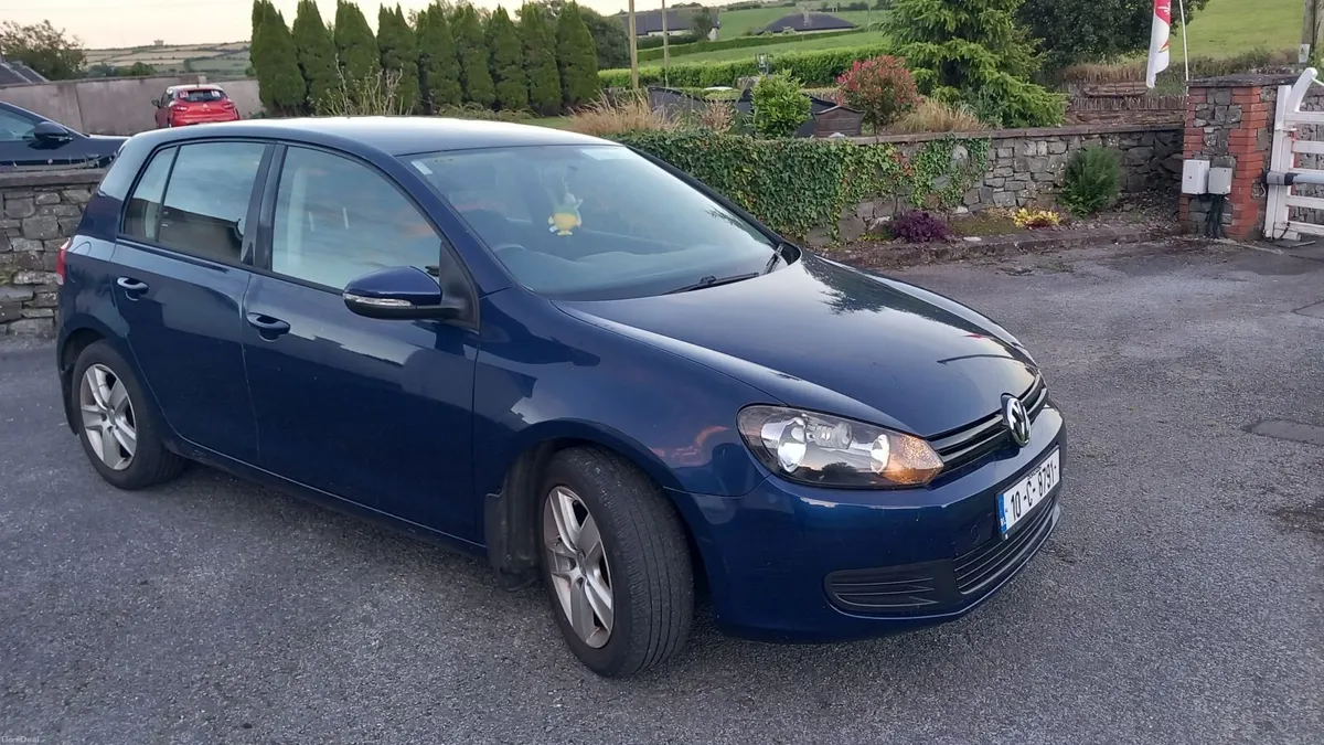 Volkswagen Golf 2010 - Image 1