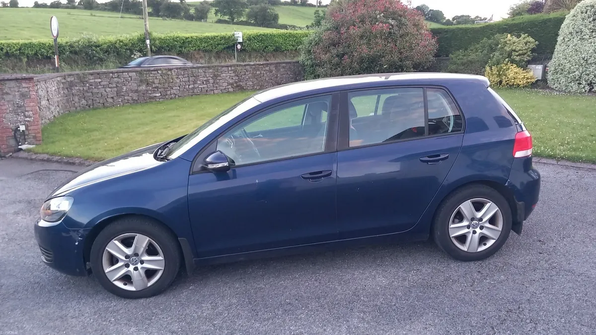 Volkswagen Golf 2010 - Image 3