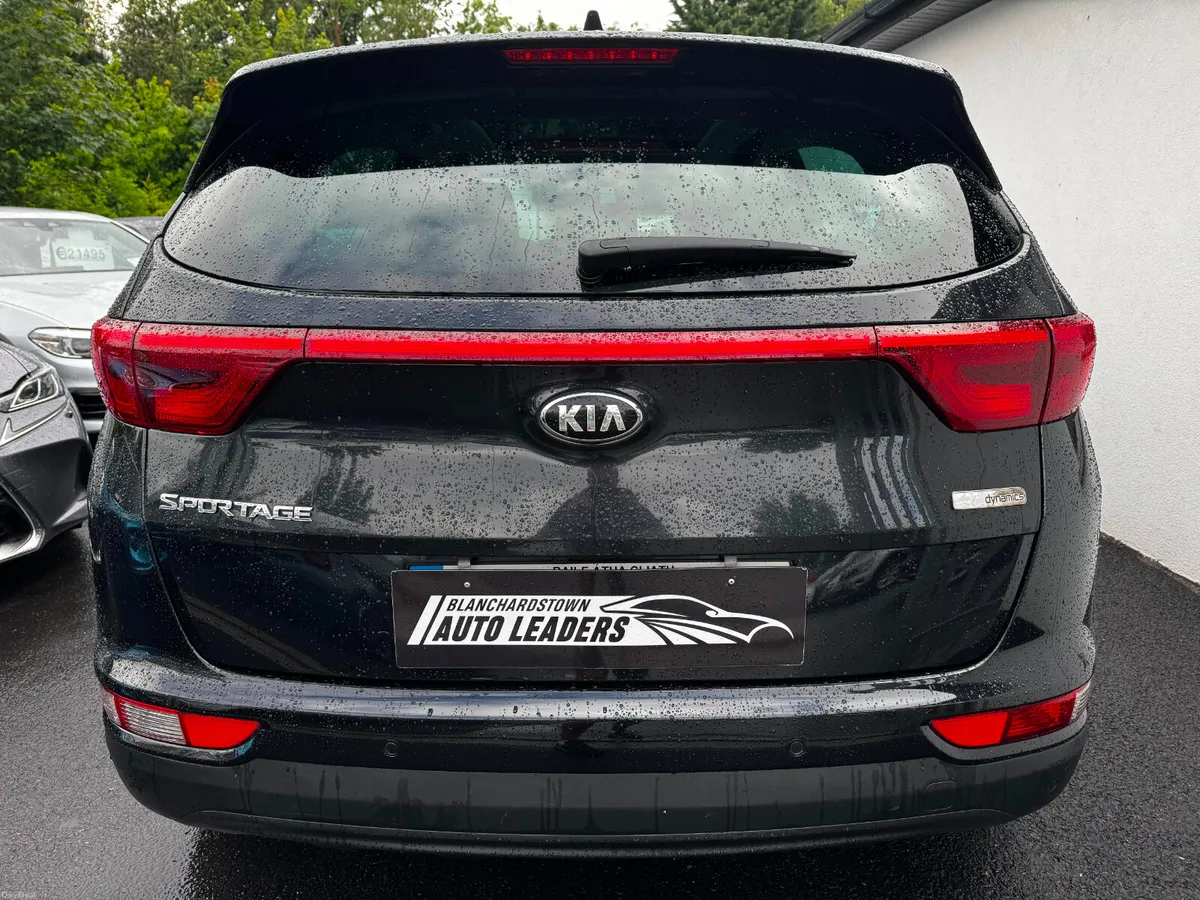 (162) KIA SPORTAGE 1.7 D EX 116 BHP NAV SKY VIEW - Image 6