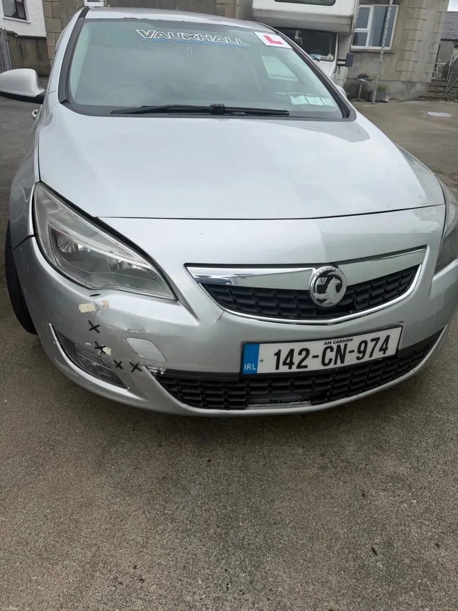 Vauxhall Astra 2014 - Image 1