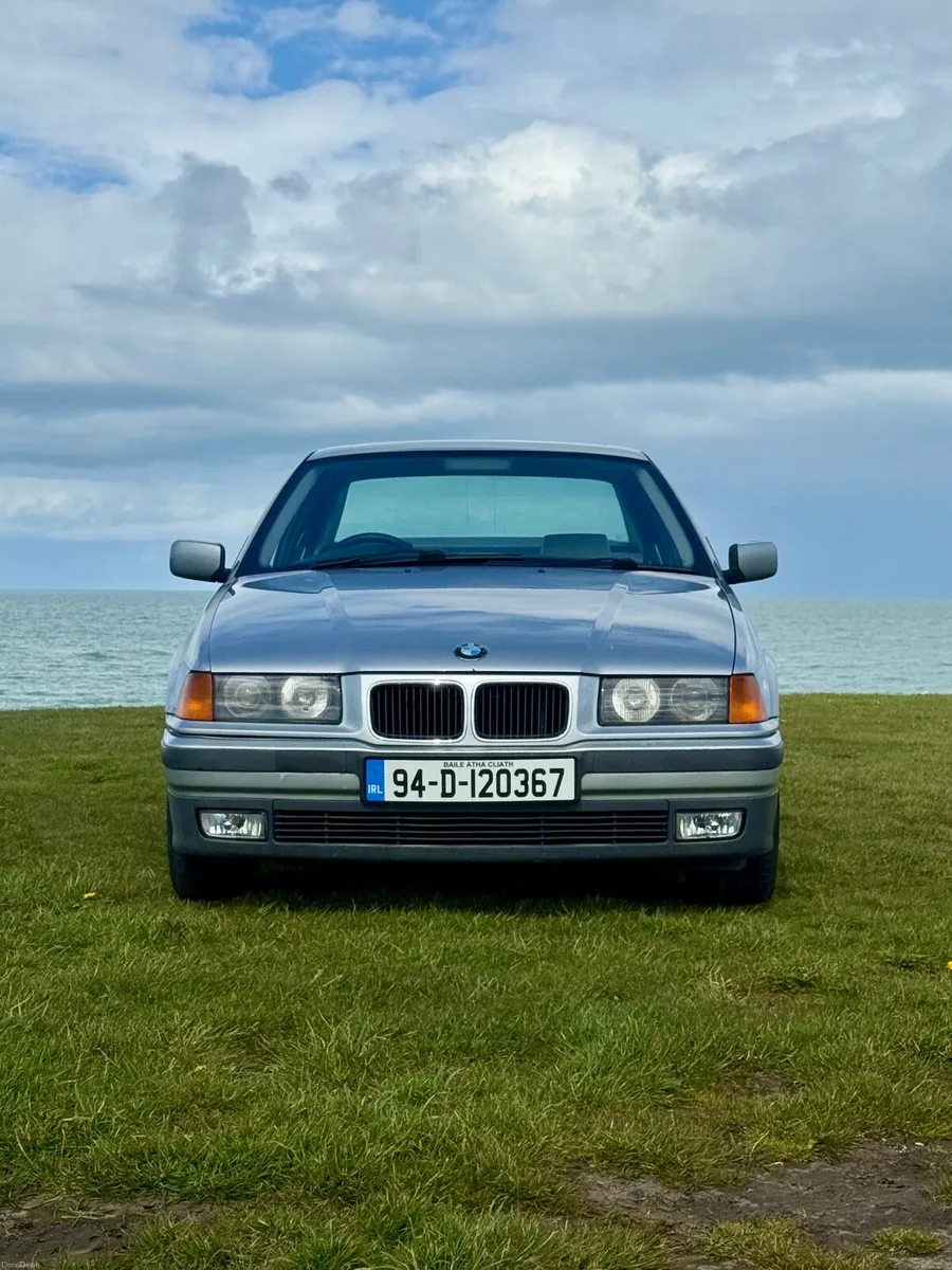 BMW E36 320i - Image 2