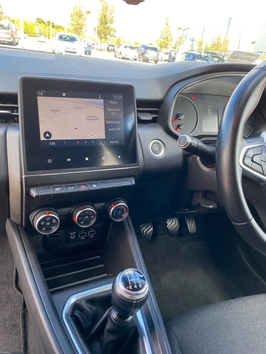 2021 Renault Clio Iconic TCe 100 - Image 6
