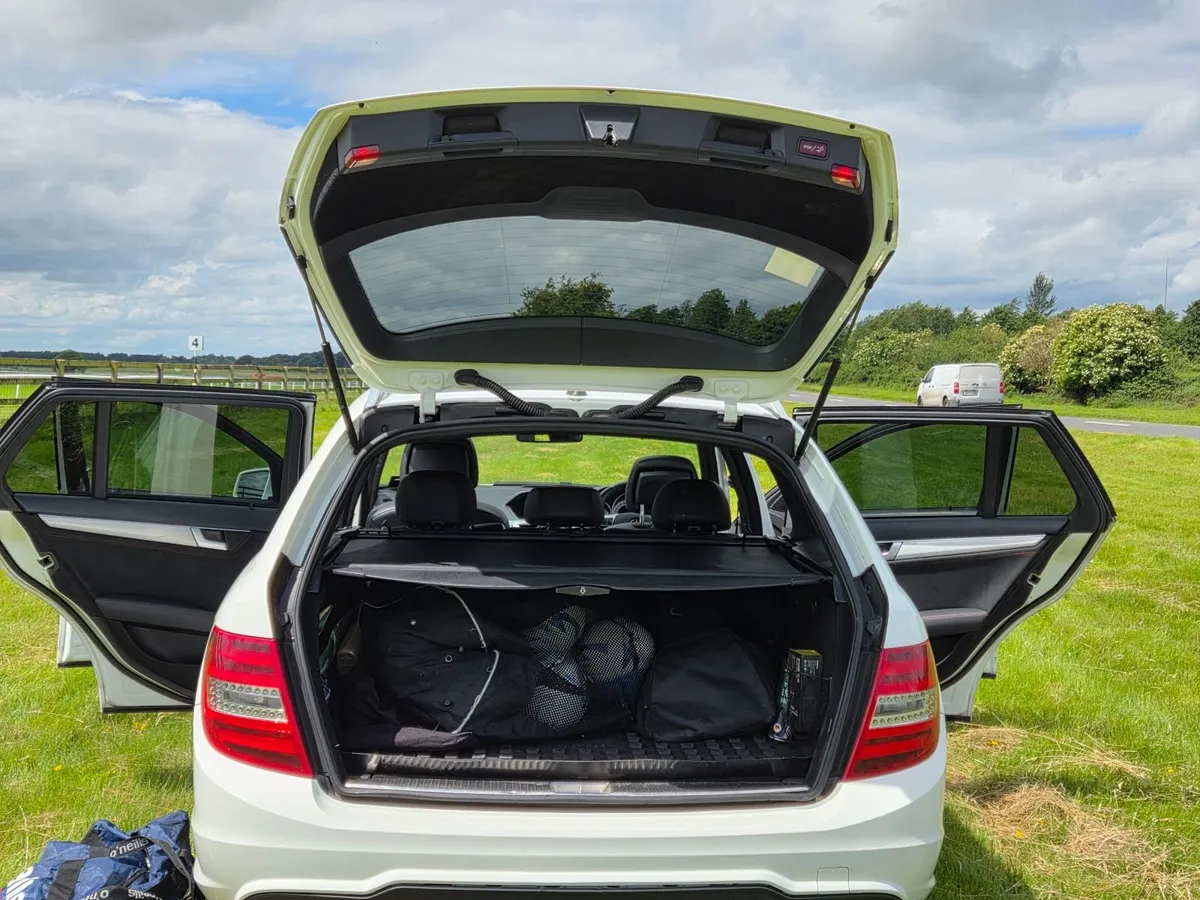 Mercedes-Benz C-Class 2012 - Image 6