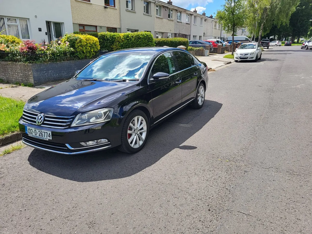 Volkswagen Passat - Image 2