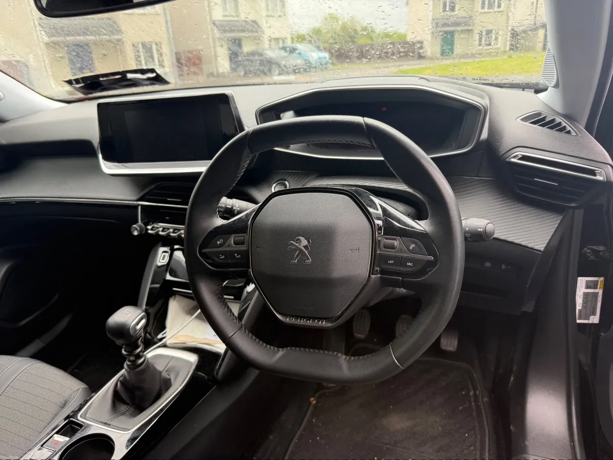 Peugeot 2008 Allure - Image 3