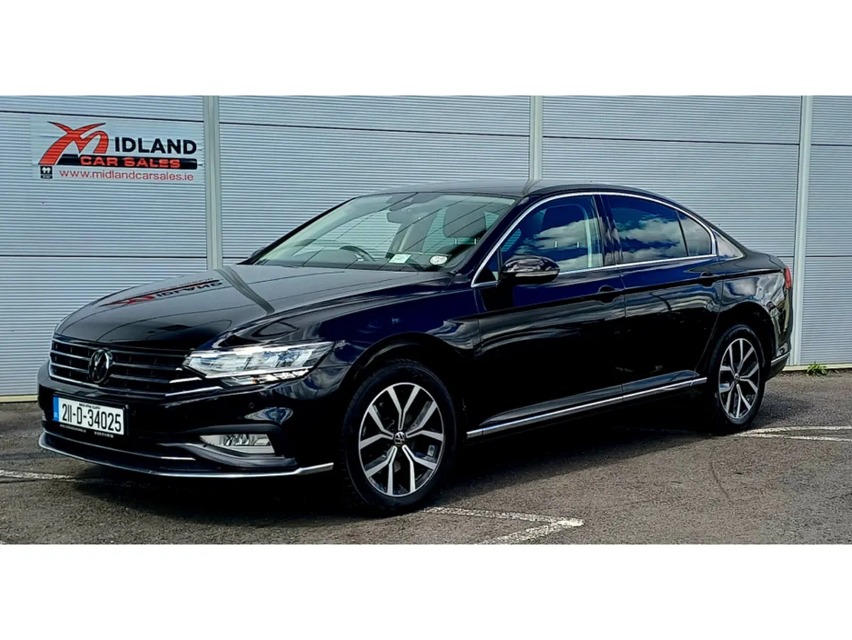 Volkswagen Passat ELEGANCE 2.0 TDI MANUAL 6SPEED F - Image 1