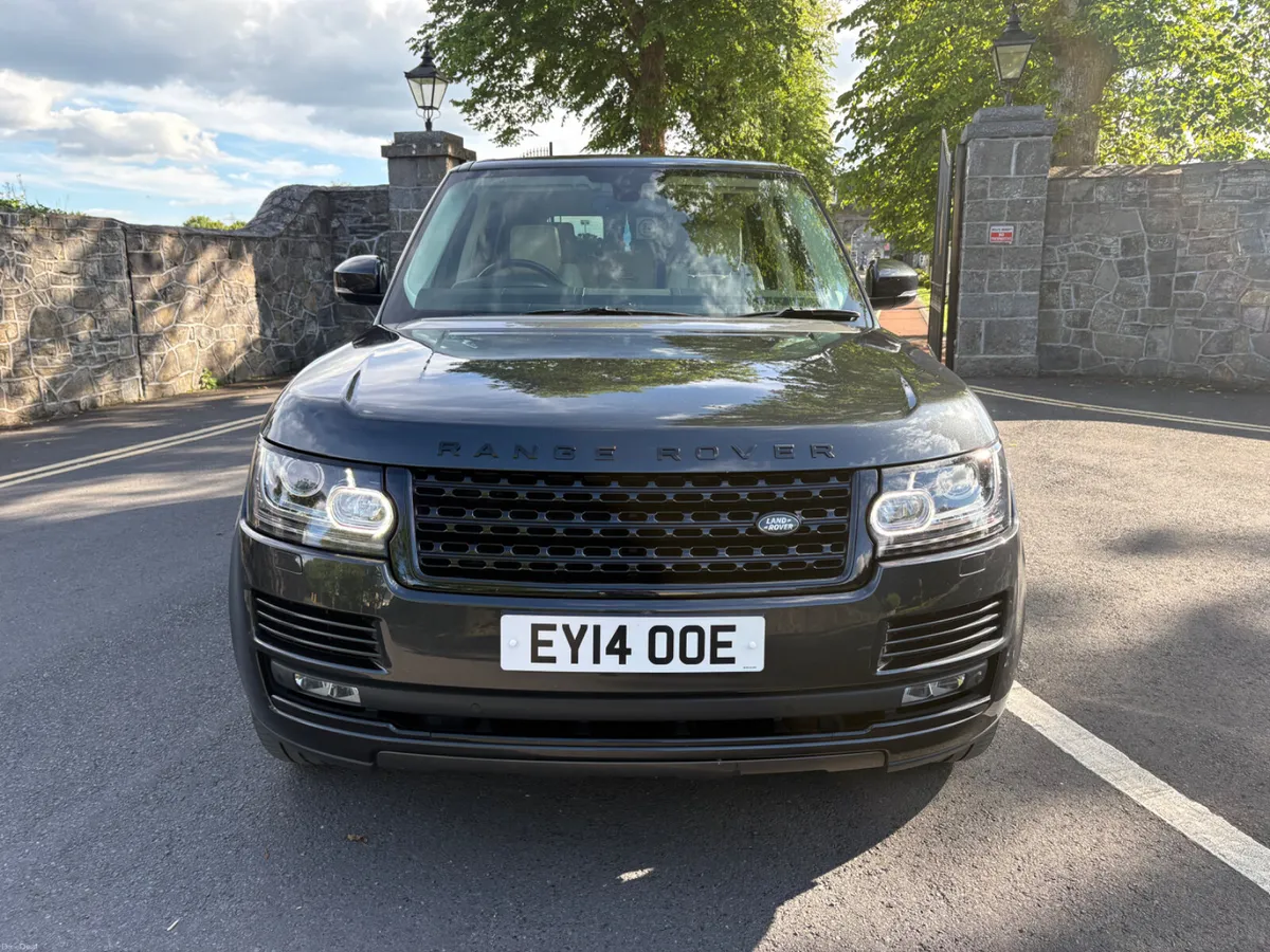 Range Rover 2014 4.4 SDv8 Diesel 62 k mls Like New - Image 3
