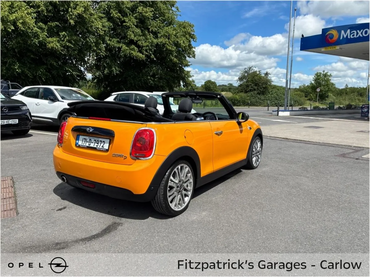 Mini Cooper Cooper D Convertible - Image 6