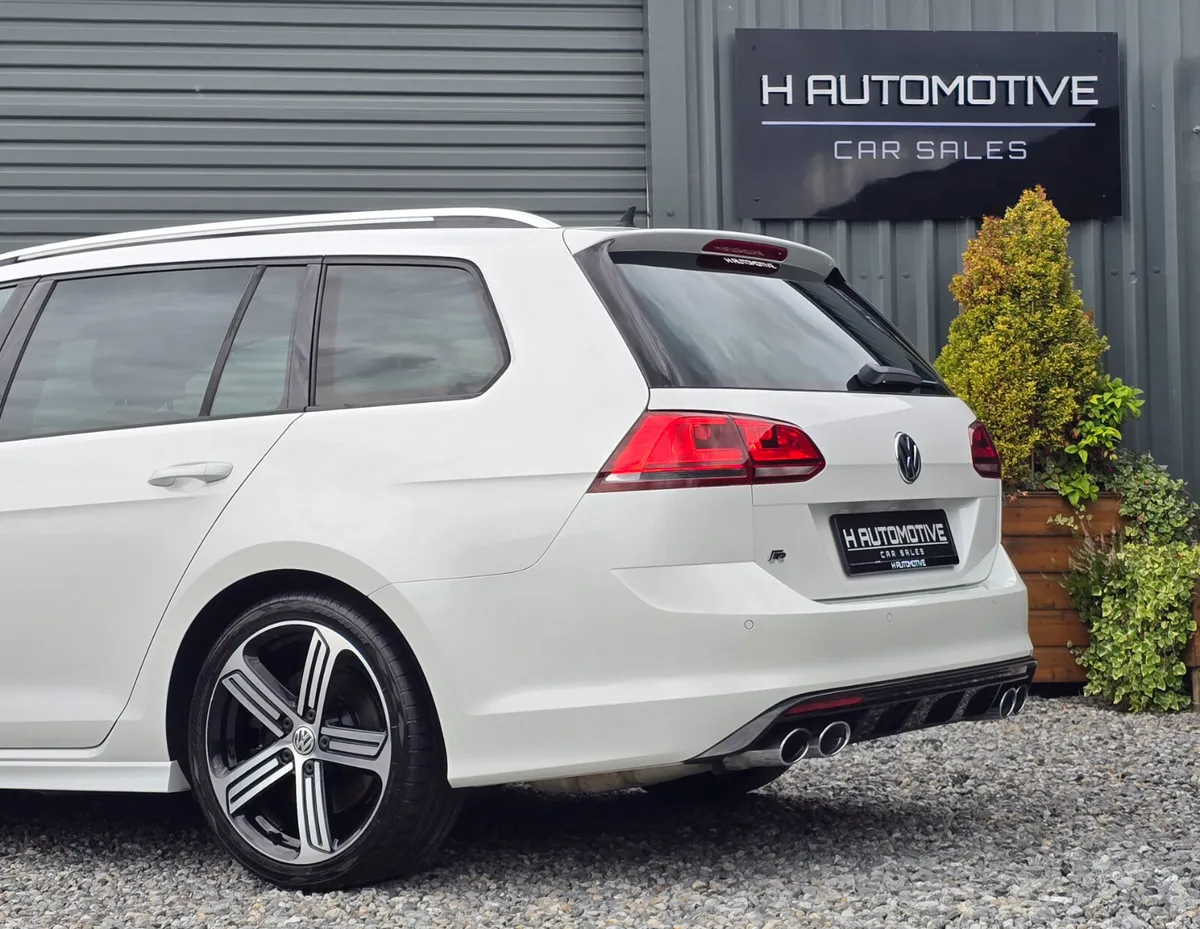 2015 VOLKSWAGEN GOLF R WAGON 4-MOTION - Image 3