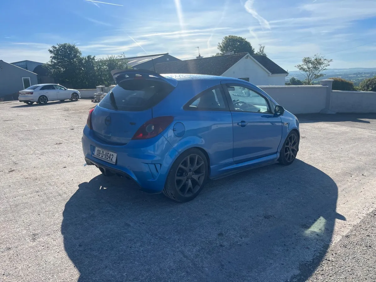 Opel Corsa opc 1.6 turbo vxr - Image 2