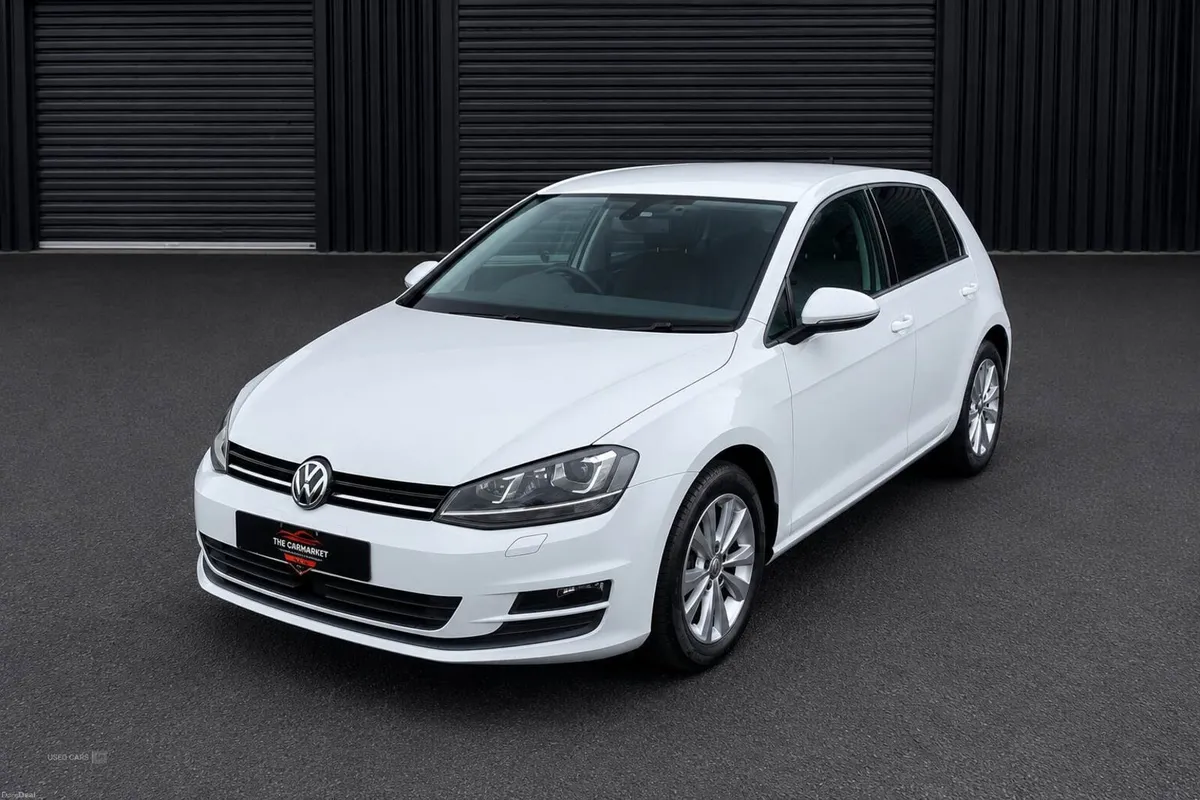 Volkswagen Golf 1.2 TSI Bluemotion Auto 5DR - Image 3