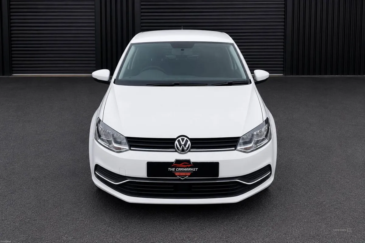 Volkswagen Polo 1.2 TSI Bluemotion Auto 5DR - Image 3
