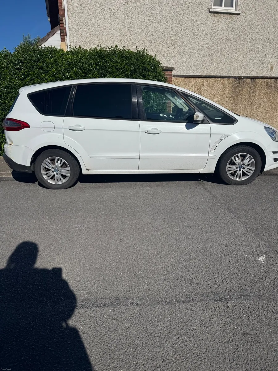 Ford S-Max 2013 - Image 2