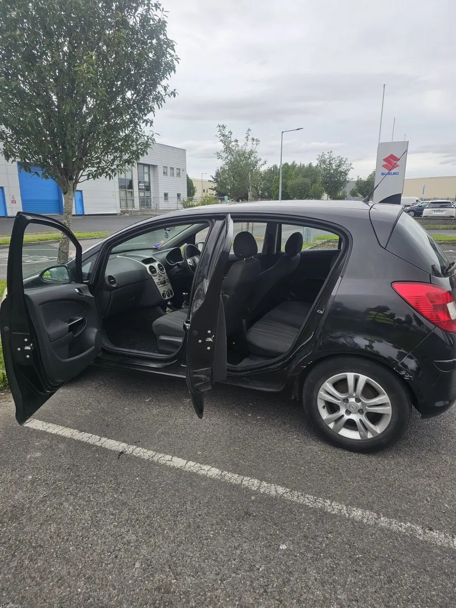 Opel corsa 1.2 petrol - Image 3