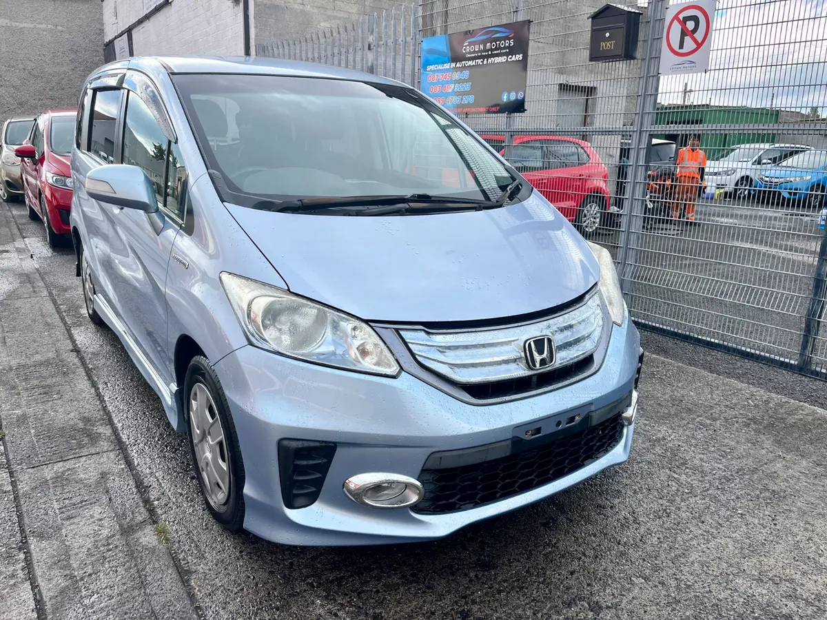 Honda freed 6 seater hybrid - Image 4