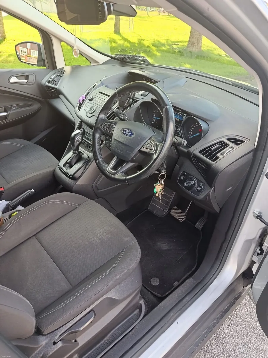 Ford C-Max 2018 automatic low mileage - Image 5