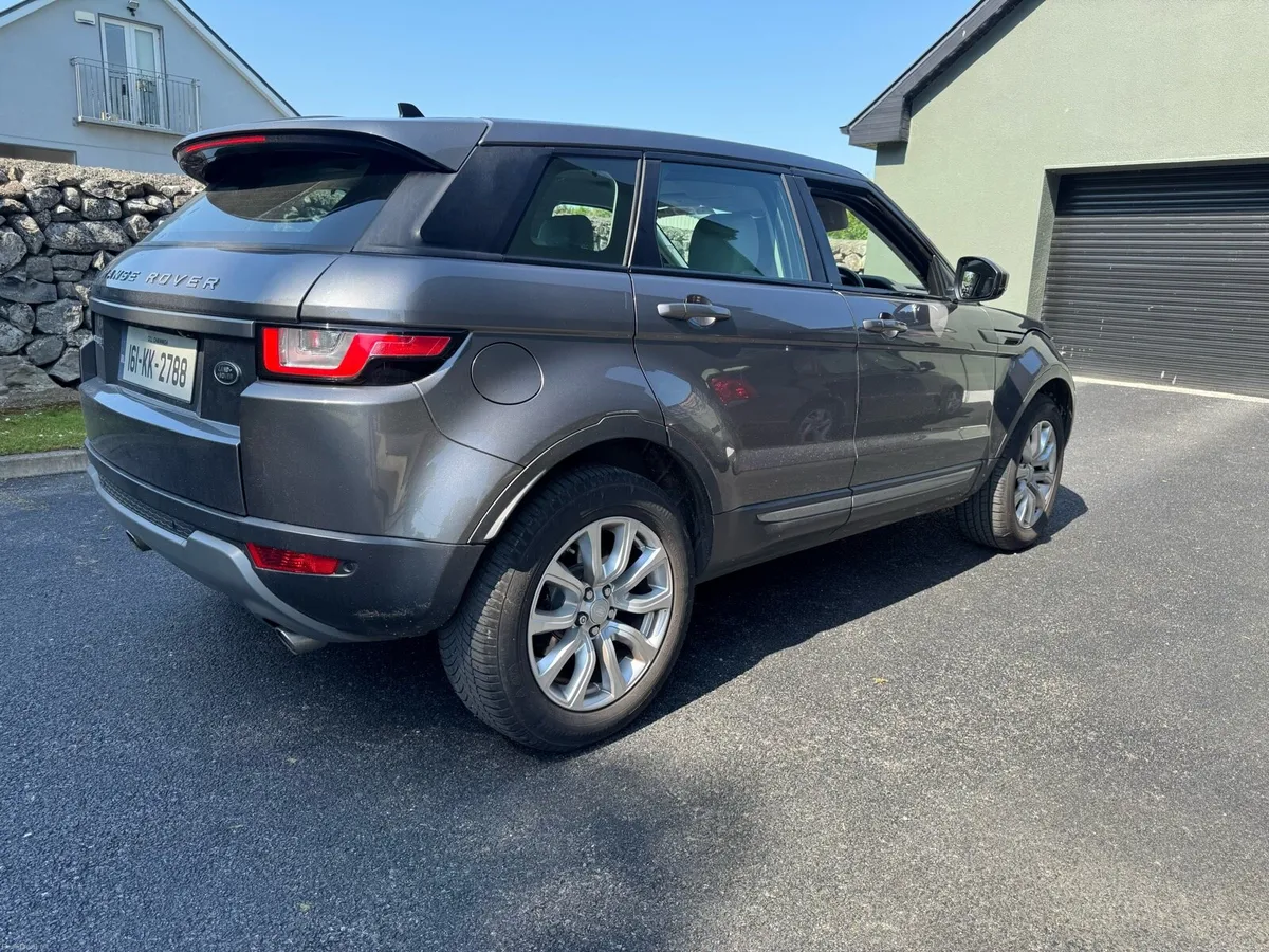 Range Rover Evoque - Image 2
