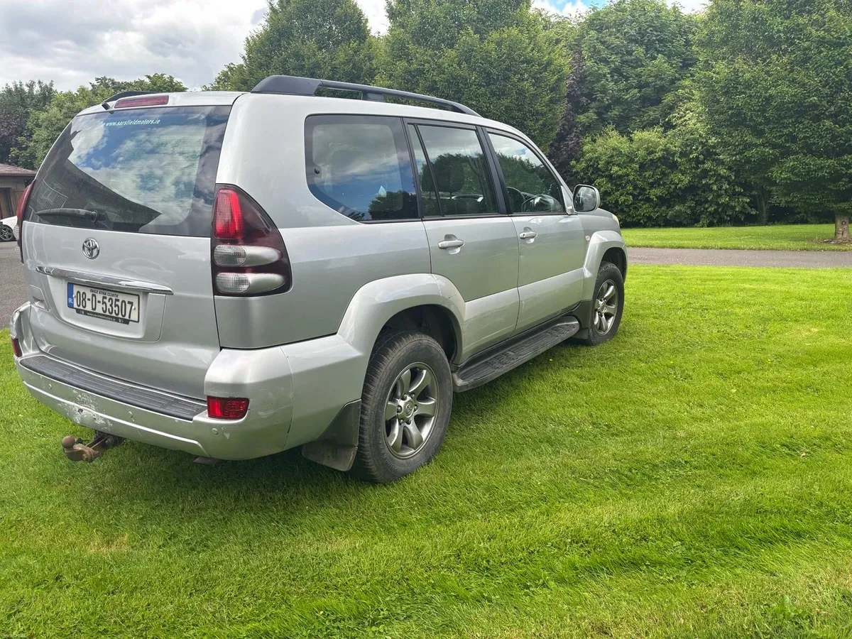 2008 3 litre 5 seater Toyota Landcruiser - Image 3