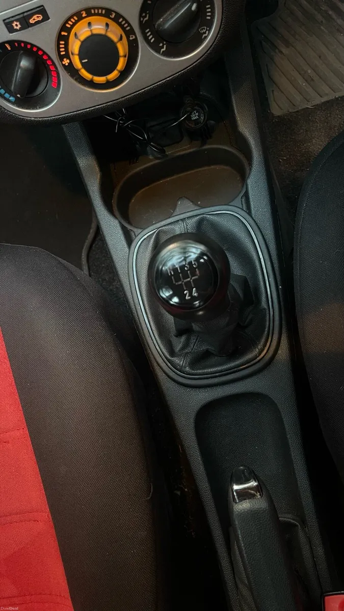 Vauxhall Corsa - Image 6