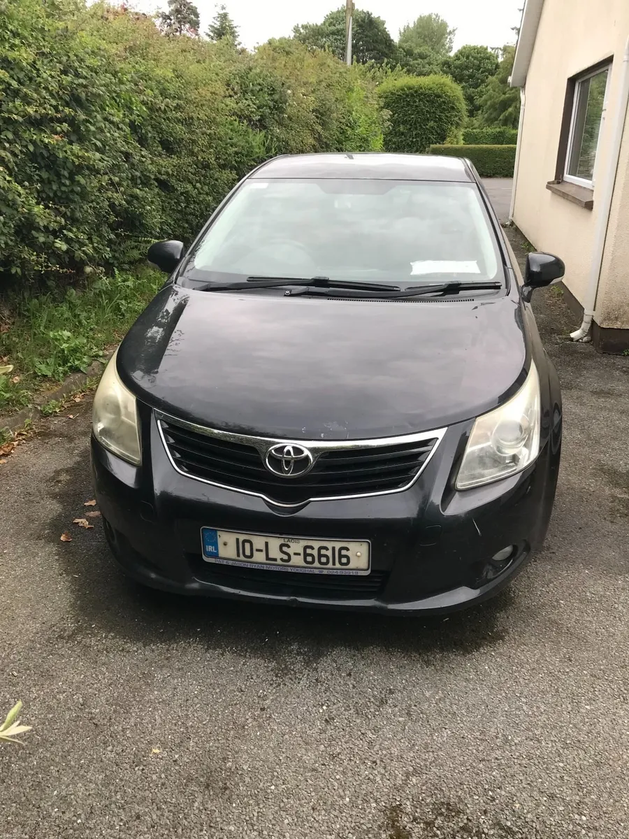 Toyota Avensis 2010 - Image 1